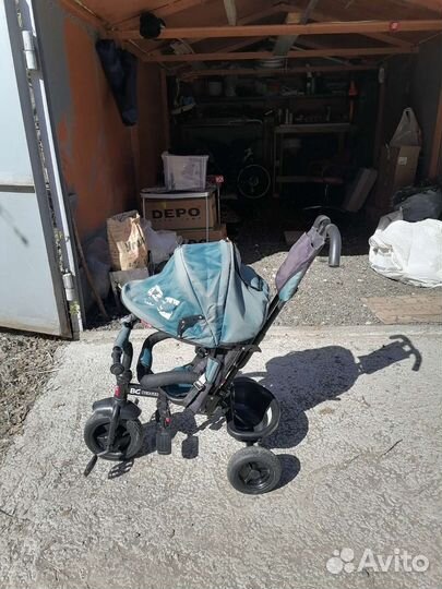 Прогулочная коляска