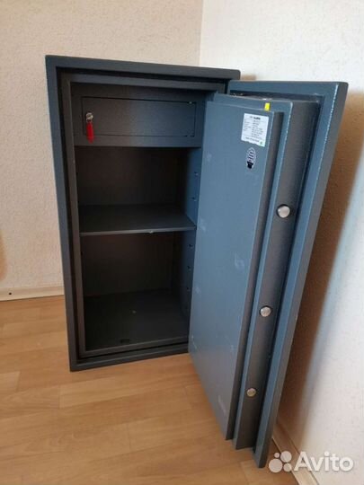 Огневзломостойкий сейф valberg гарант 95 T EL б/у