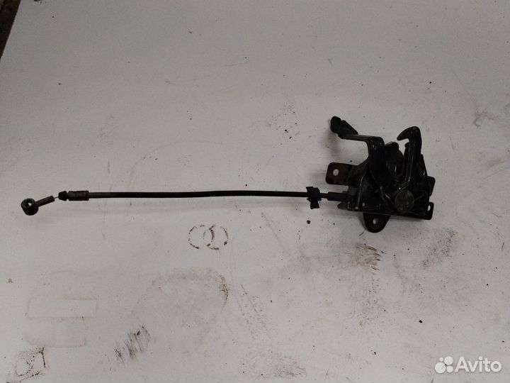 Замок капота Hyundai solaris 1