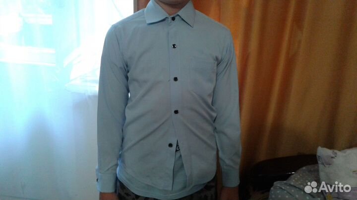 Рубашка голубая