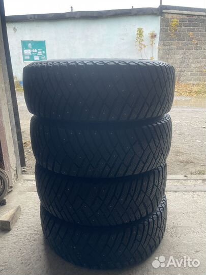 Зимняя резина 215/65 r16 goodyear ultragrip