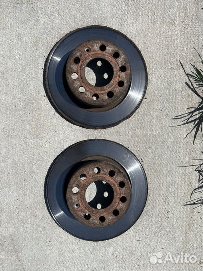 Задние тормозные диски на фольксваген джетта б/у