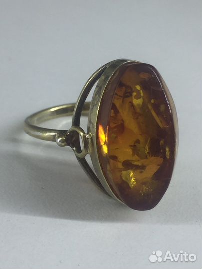 Кольцо СССР серебро янтарь