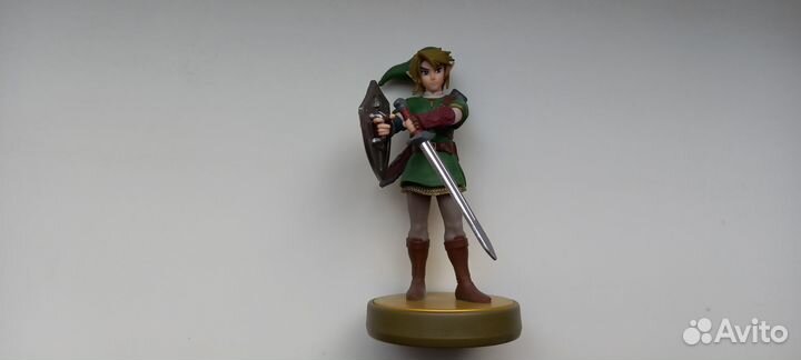 01. amiibo The Legend of Zelda 4U