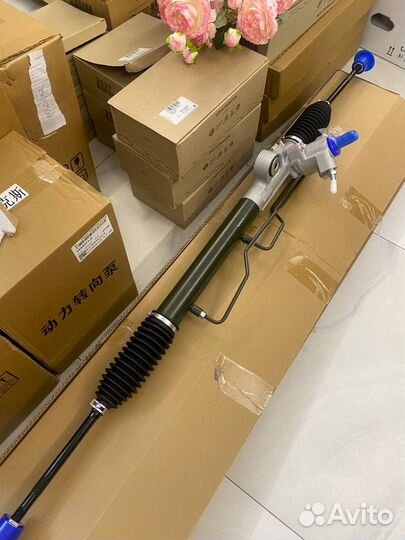 Рулевая рейка на Nissan N16 новая