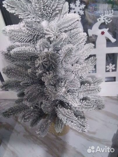 Елка искусственная литая заснеженная каминная