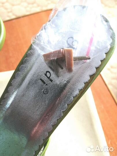 Босоножки женские