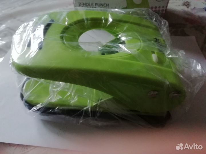 Дырокол Attache Selection