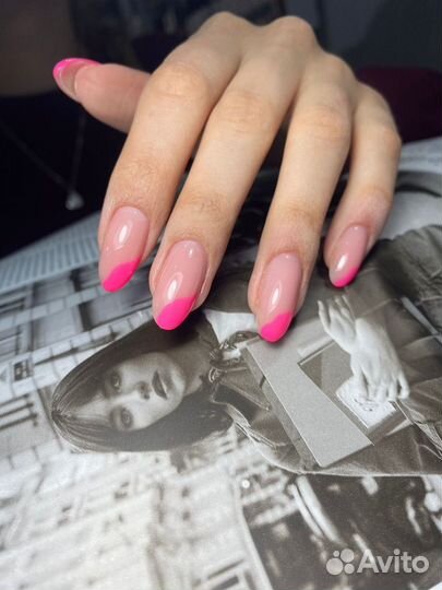 Маникюр педикюр