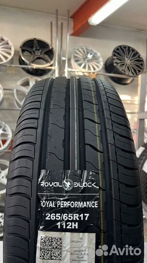 Royal Black Royal Performance 265/65 R17 112H