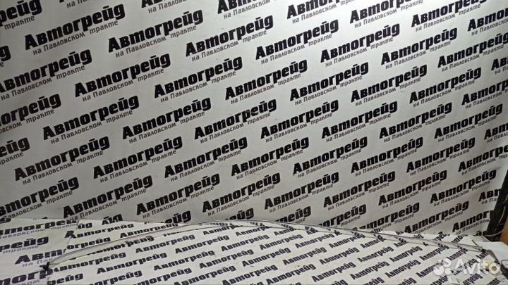 Молдинг крыши правый Volkswagen Touareg 7LA BMV