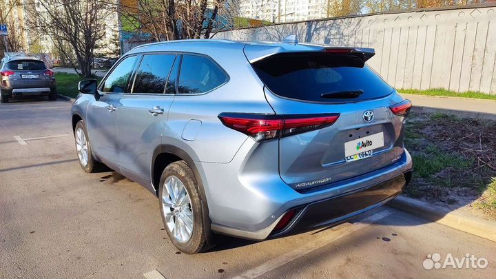 Toyota Highlander 2.5 AT, 2022, 200 км