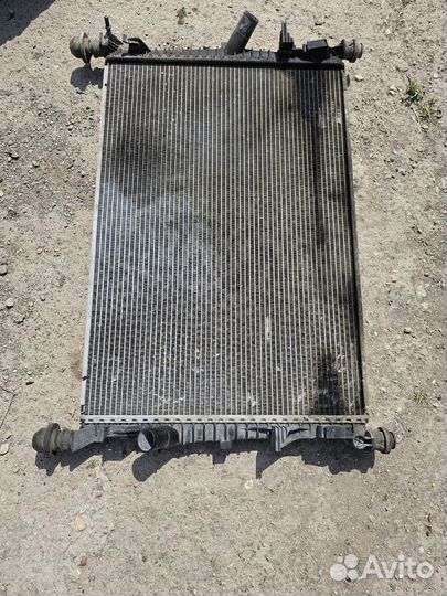 Радиатор охлаждения Ford Transit