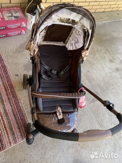Прогулочная коляска