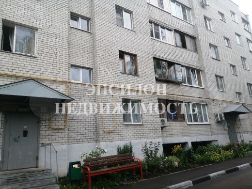 2-к. квартира, 60 м², 1/5 эт.