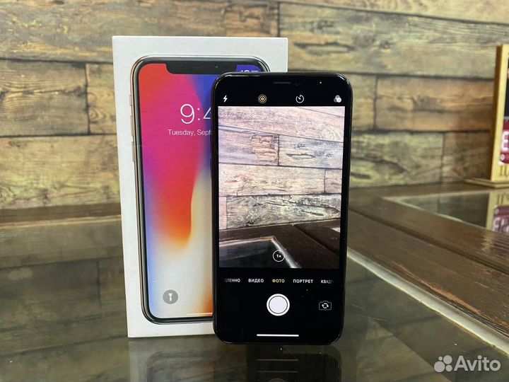 iPhone X, 64 ГБ