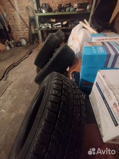 Dunlop SP 10 3E 225/70 R16