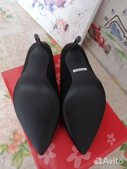 Обувь женская 40 размер