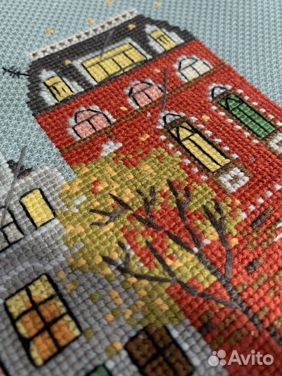 Готовая вышивка крестом «Велодорожка»