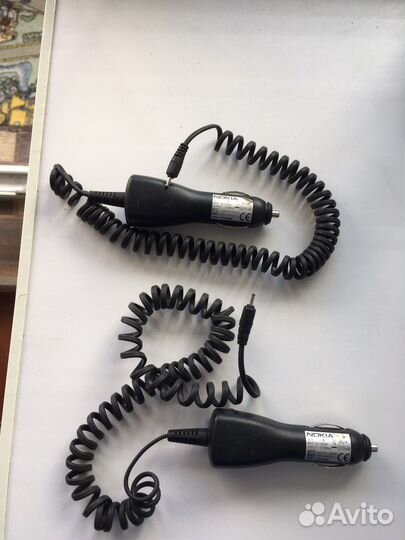 Автомобильная зарядка для телефона Nokia