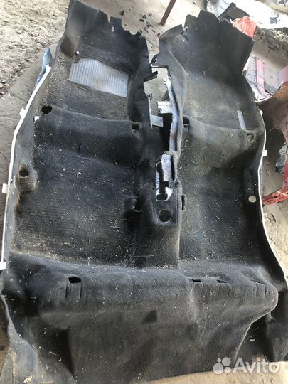 Ковролиновый пол Ford Focus 1