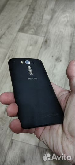 Телефон asus Zenfone 2 ze500kl