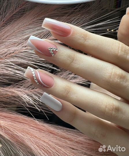 Маникюр/педикюр/наращивание ногтей