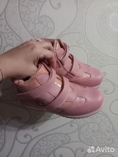 Зимние ботинки для девочки