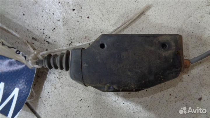 Активатор замка двери задней левой Land Rover Dis