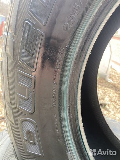 Bridgestone Dueler A/T 697 265/65 R17 112T