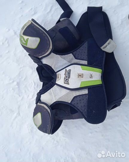 Нагрудник хоккейный взрослый