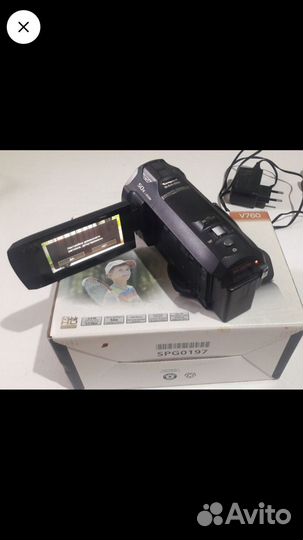 Цифровая видеокамера