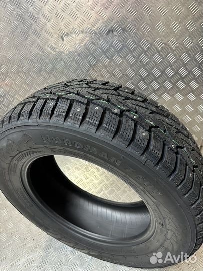 Nokian Tyres Nordman 7 SUV 215/65 R16 102T