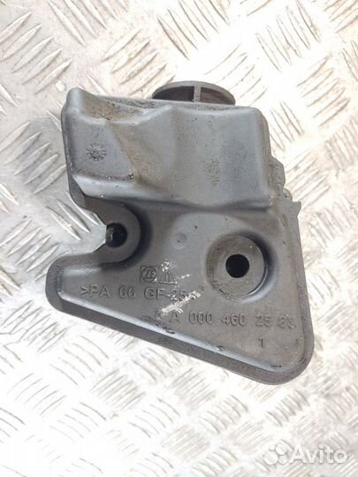 Бачок гидроусилителя Ml 164