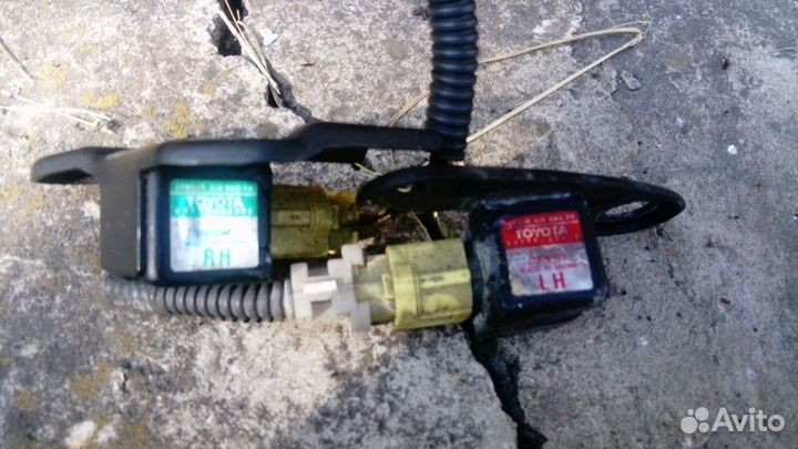 Датчик sensor airbag FR toyota