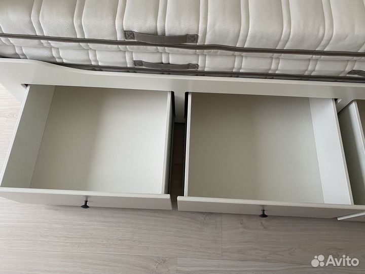 Кровать IKEA hemnes