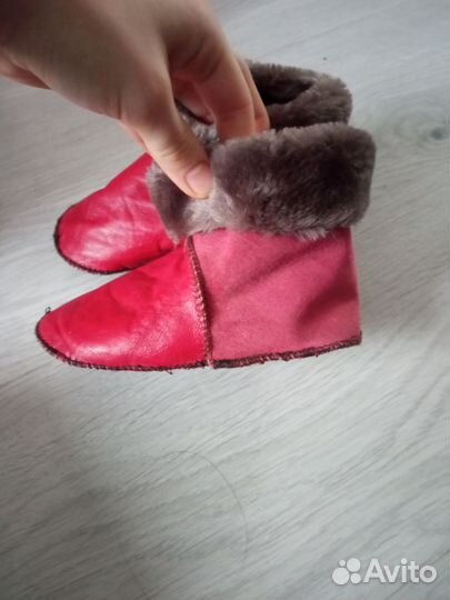 Продам натуральные угги, тапочки, варежки, нитки