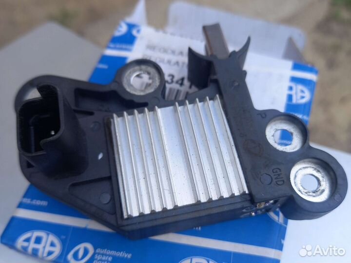 Щеточный узел на генератор renault