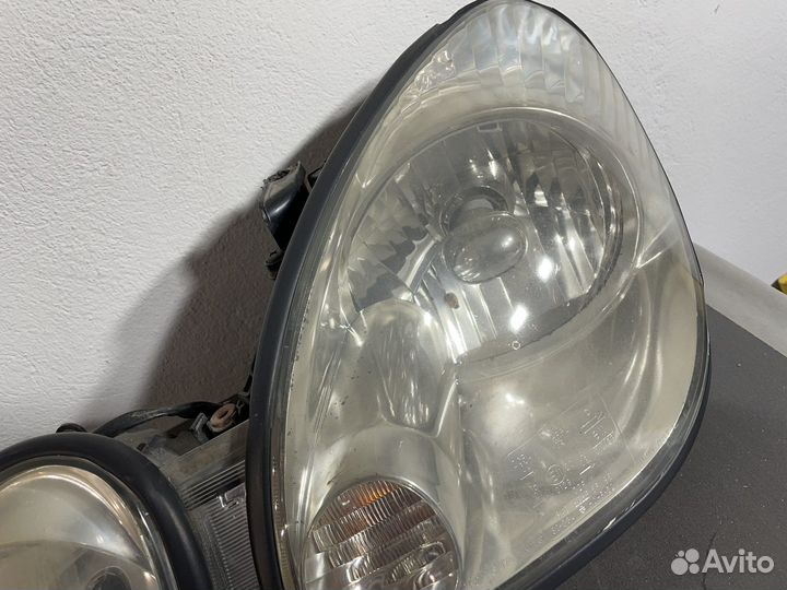 Фара левая Lexus gs300