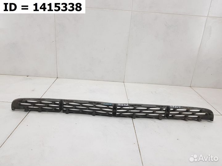 Решетка переднего бампера нижняя Kia Bongo