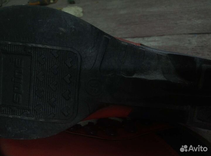 Лыжные ботинки