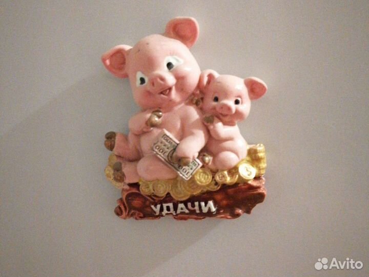 Магниты на холодильник