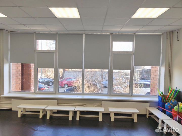 Рулонные шторы на окна в мансарду