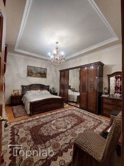 Дом 189 м² на участке 5,5 сот.