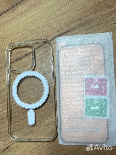 Чехол на iPhone 14 про