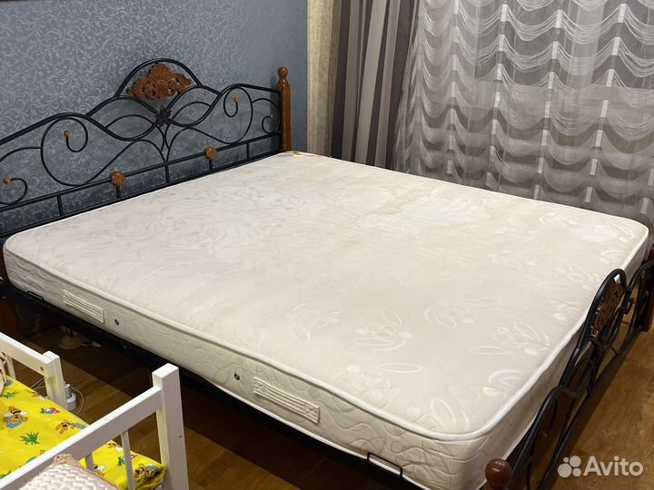 Матрас 180х200