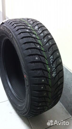 Kumho WinterCraft Ice WI31 225/45 R19 96T