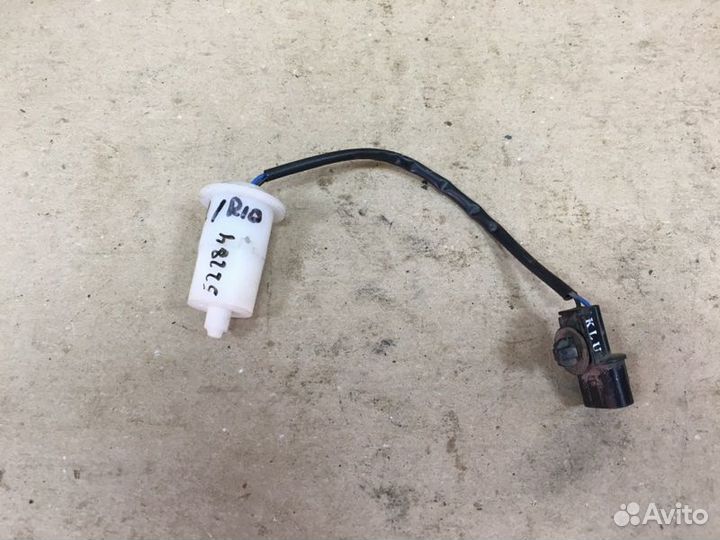 Датчик уровня бачка омывателя Hyundai Solaris 1 RB