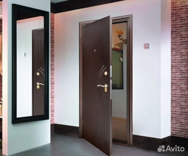 Металлическая входная дверь. Рассрочка без банка
