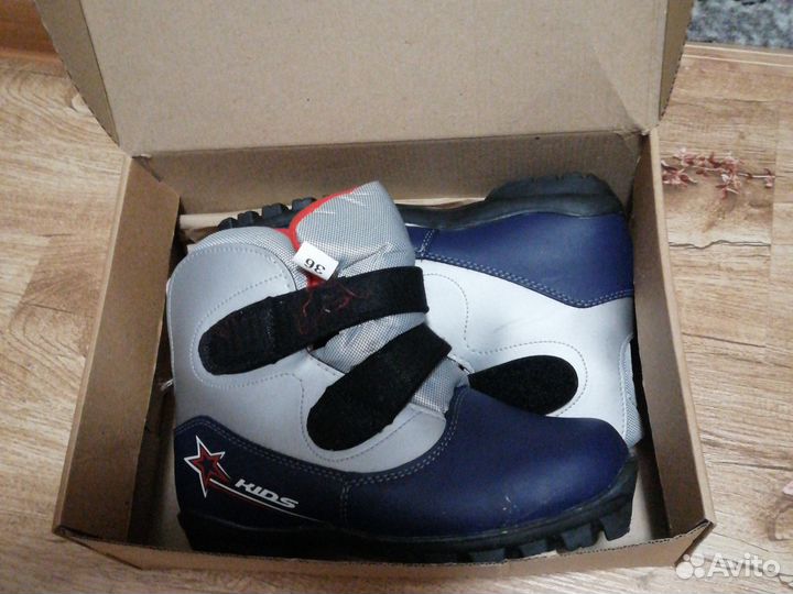 Лыжные ботинки marax